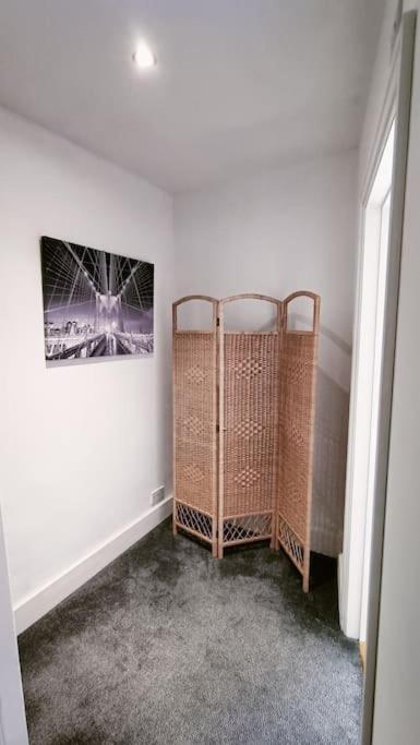 Cntrl Reading Modernized 3 Bedroom House Eksteriør bilde