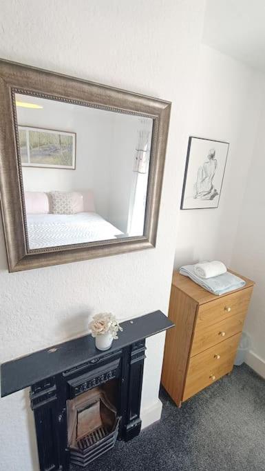 Cntrl Reading Modernized 3 Bedroom House Eksteriør bilde